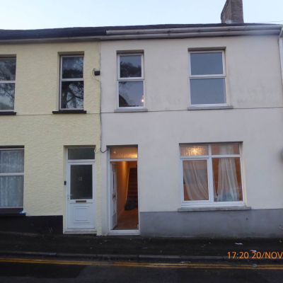  House  to let in Old Station Road Carmarthen