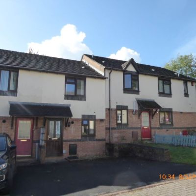 House to let in Johnstown Carmarthen