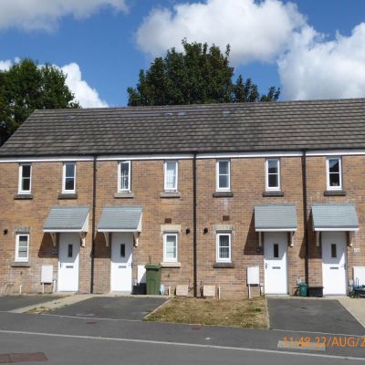 Terraced House to let in Carmarthen