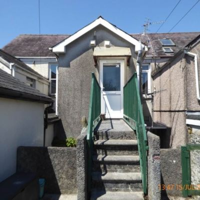  Flat Apartment  to let in Richmond Terrace Carmarthen