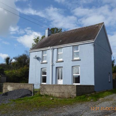 House to let in Llangydeyrn