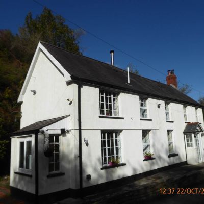  Cottage  to let in Pencader Carmarthenshire